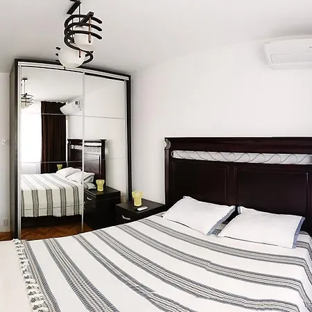 Apartment Alma Vibrant Center